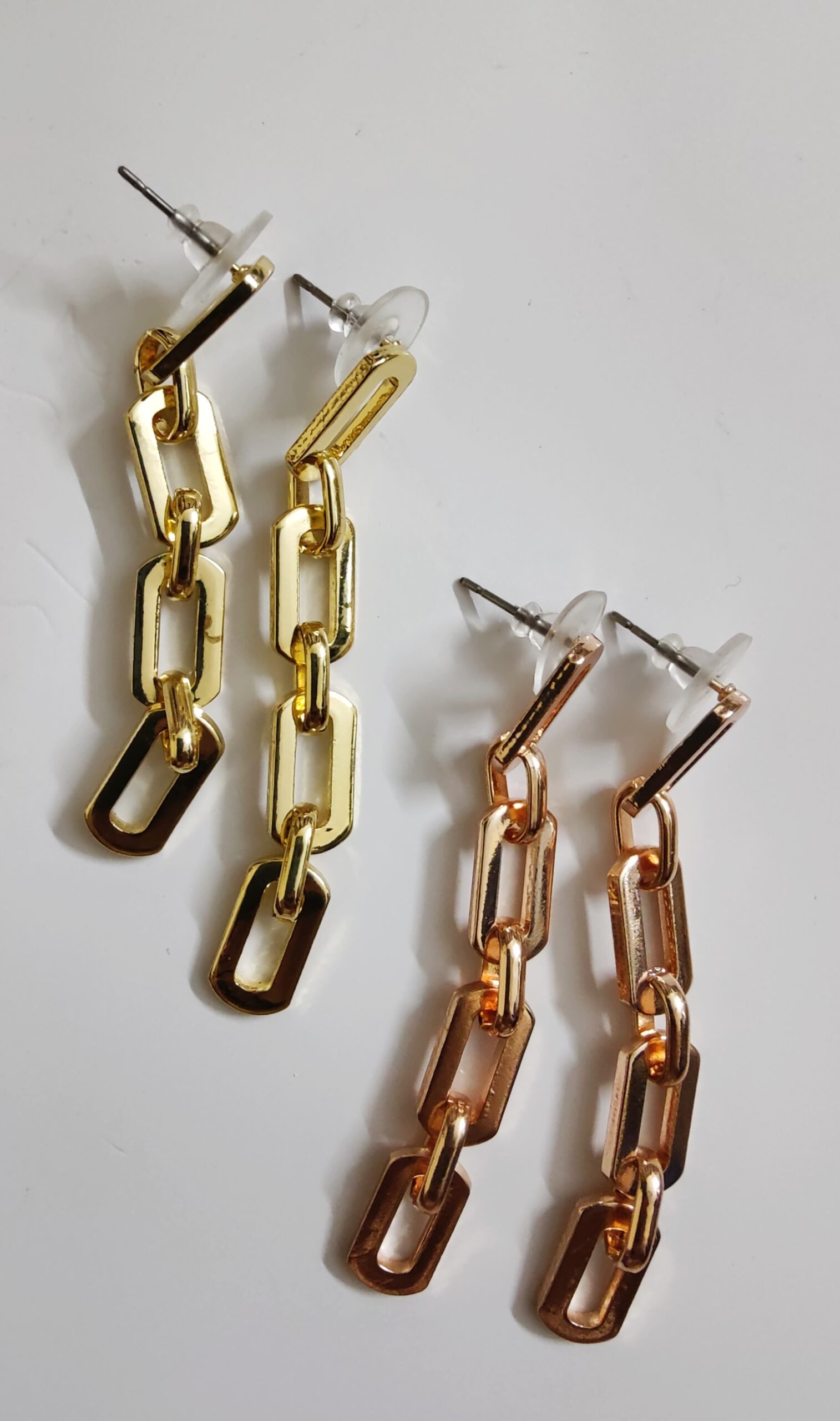 Golden linked Chain Earring - Image 3