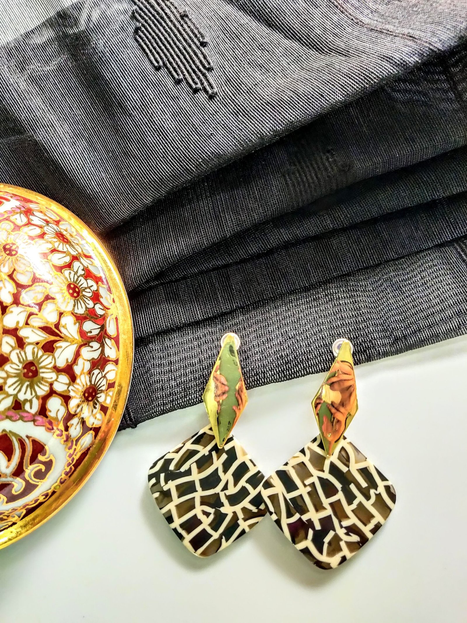 Black n White Earring - Image 4