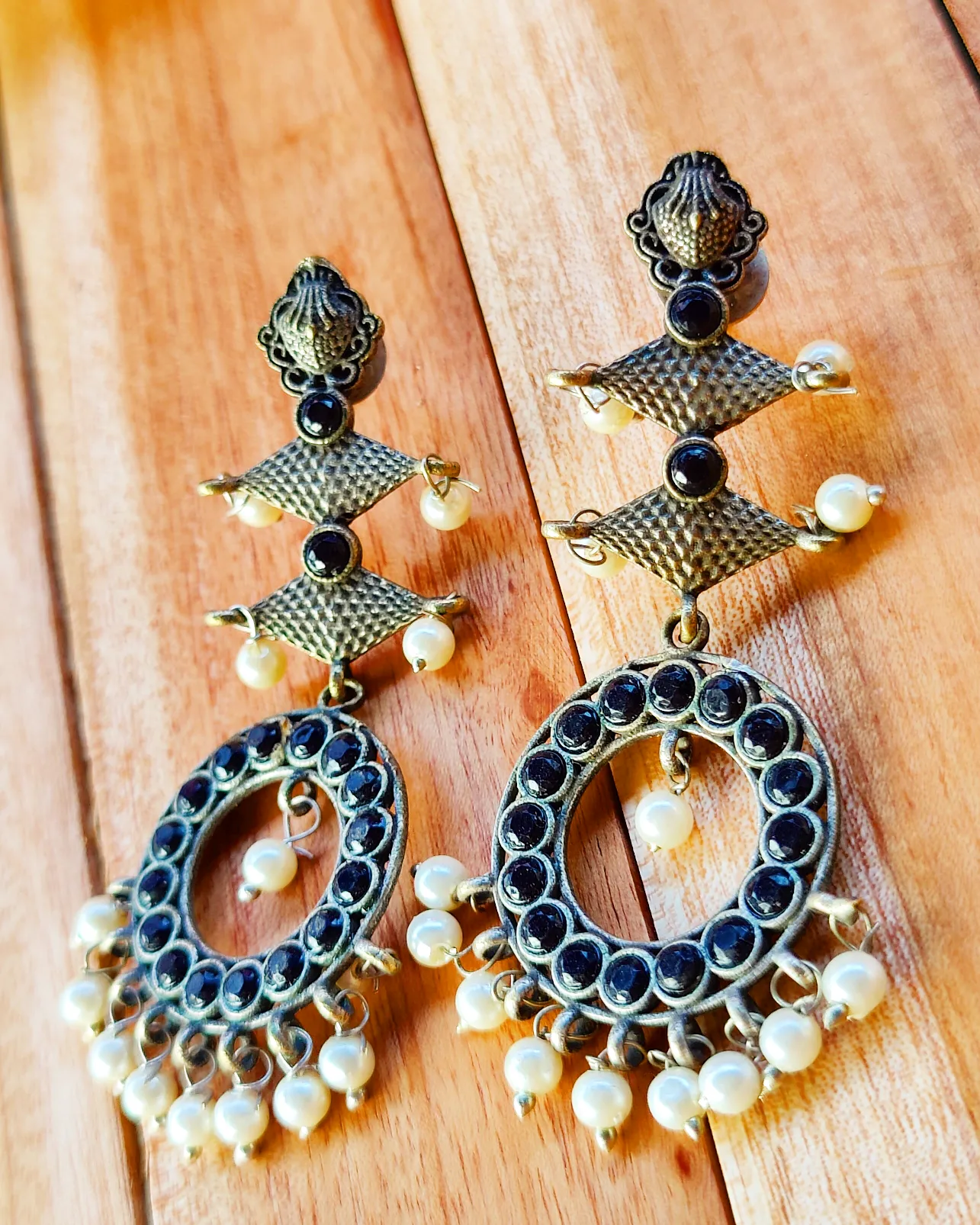 Ria Earrings