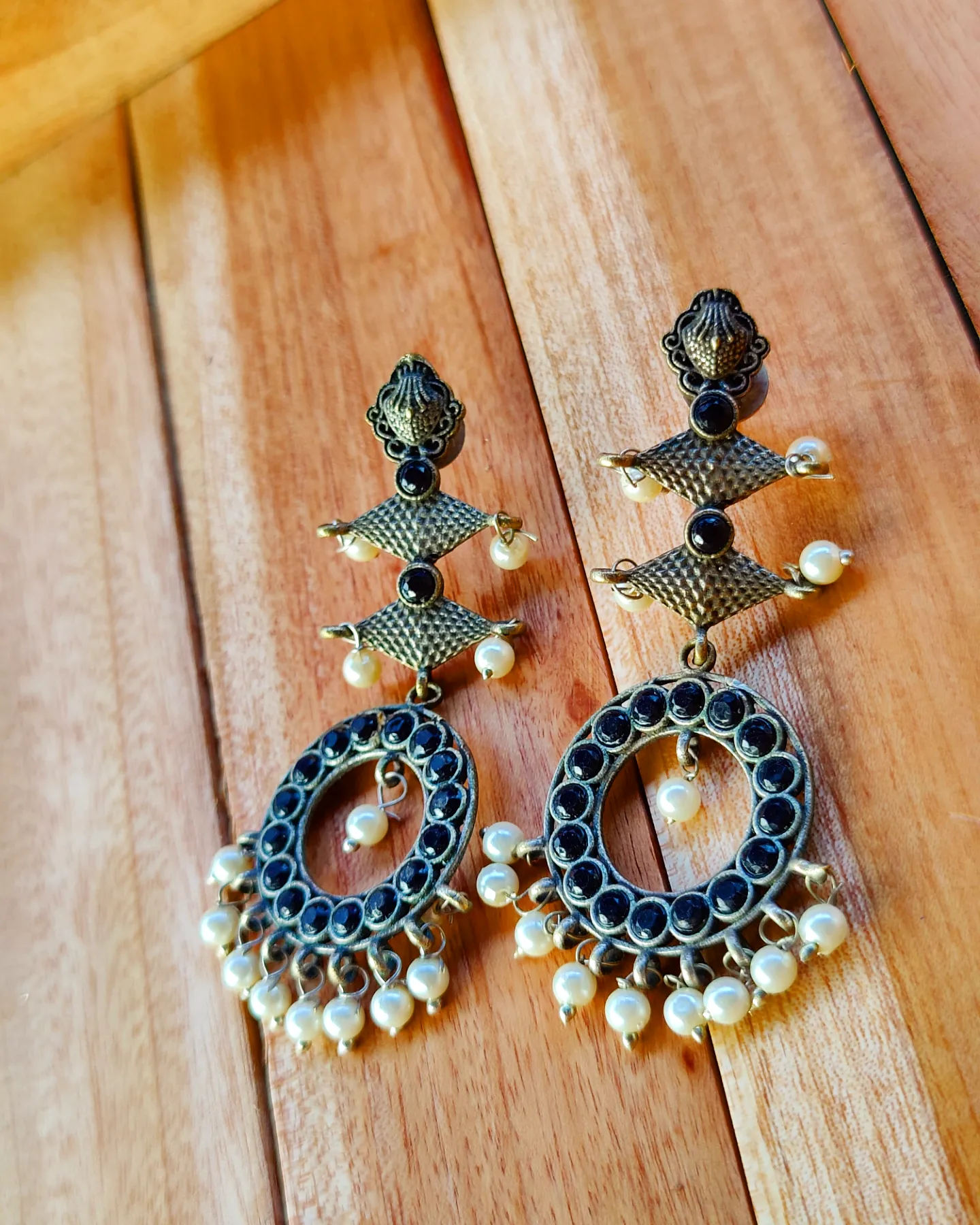 Ria Earrings - Image 3