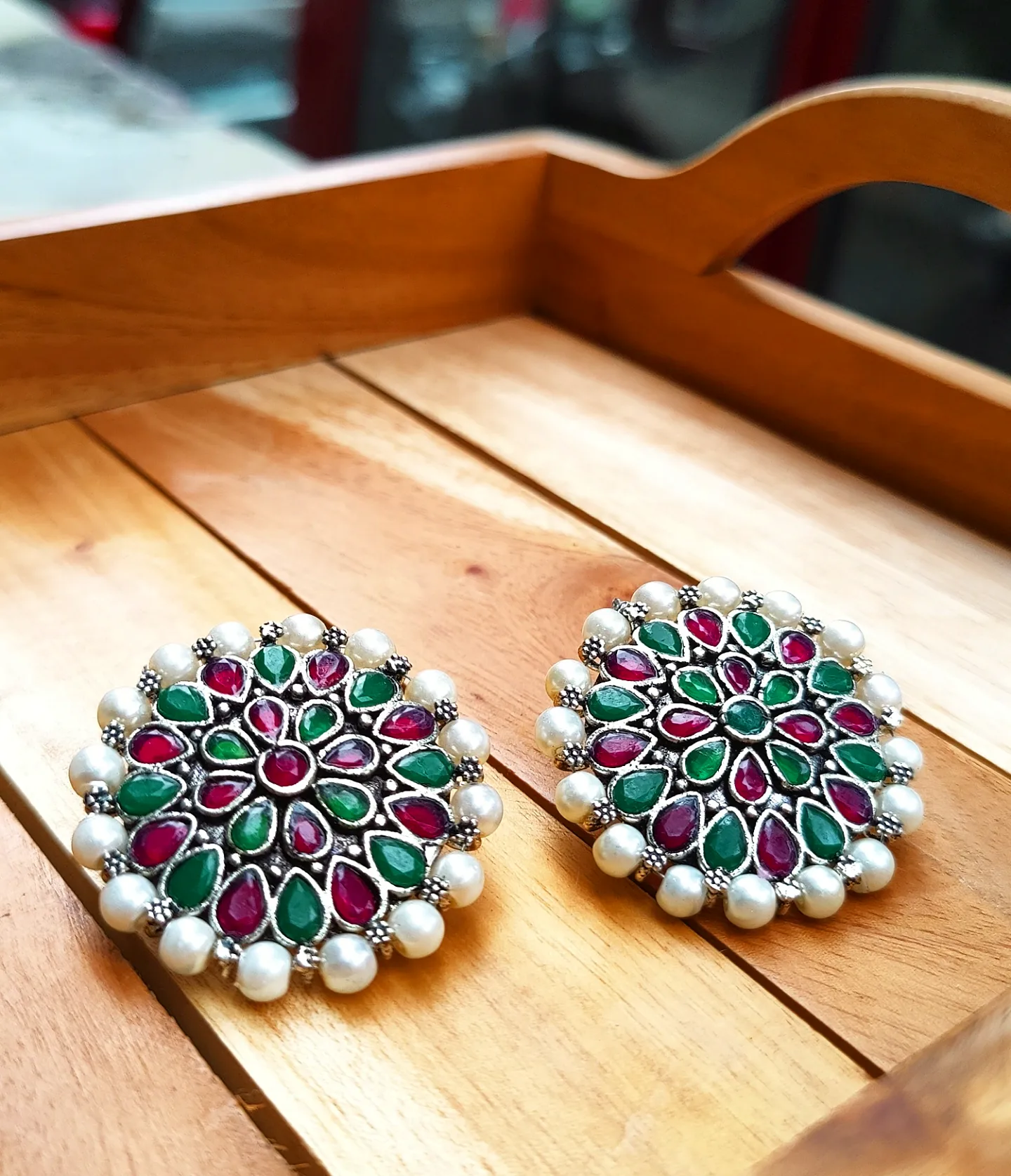 Shikha Stud Earrings - Image 4